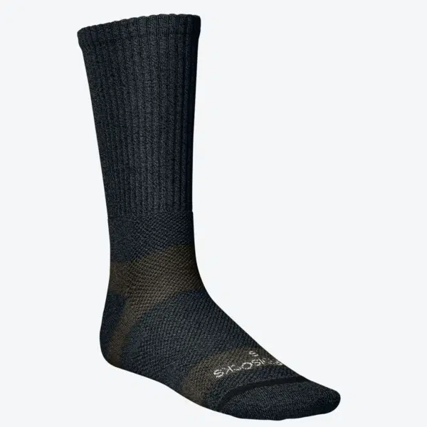 TREK SOCKS di Incrediwear alleviano dolore e indolenzimento in chi passa molte ore in piedi o cammina all’aperto.